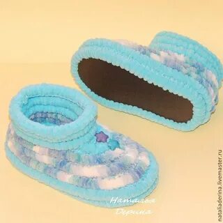 Тапочки крючком из плюшевой пряжи на подошве