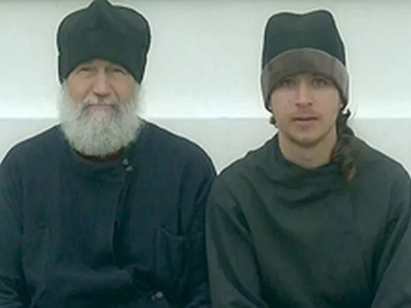 Исихасты православные. Старцев вверх. Старик с длинными волосами. Старцев вверх. Афон исихазм.