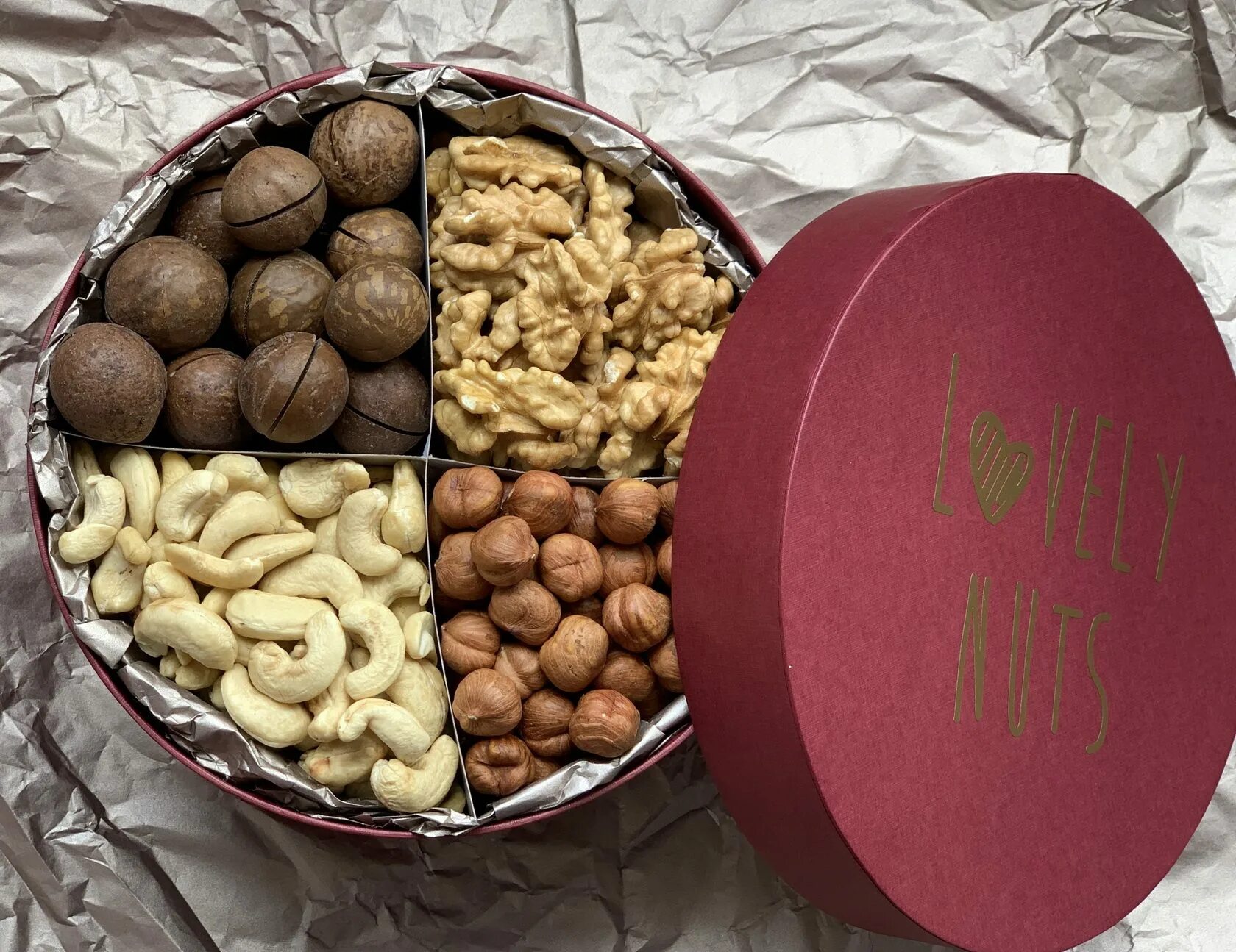 экзотические орехи. орех пекан. орехи москва. орехи москва. продолговатый орех.