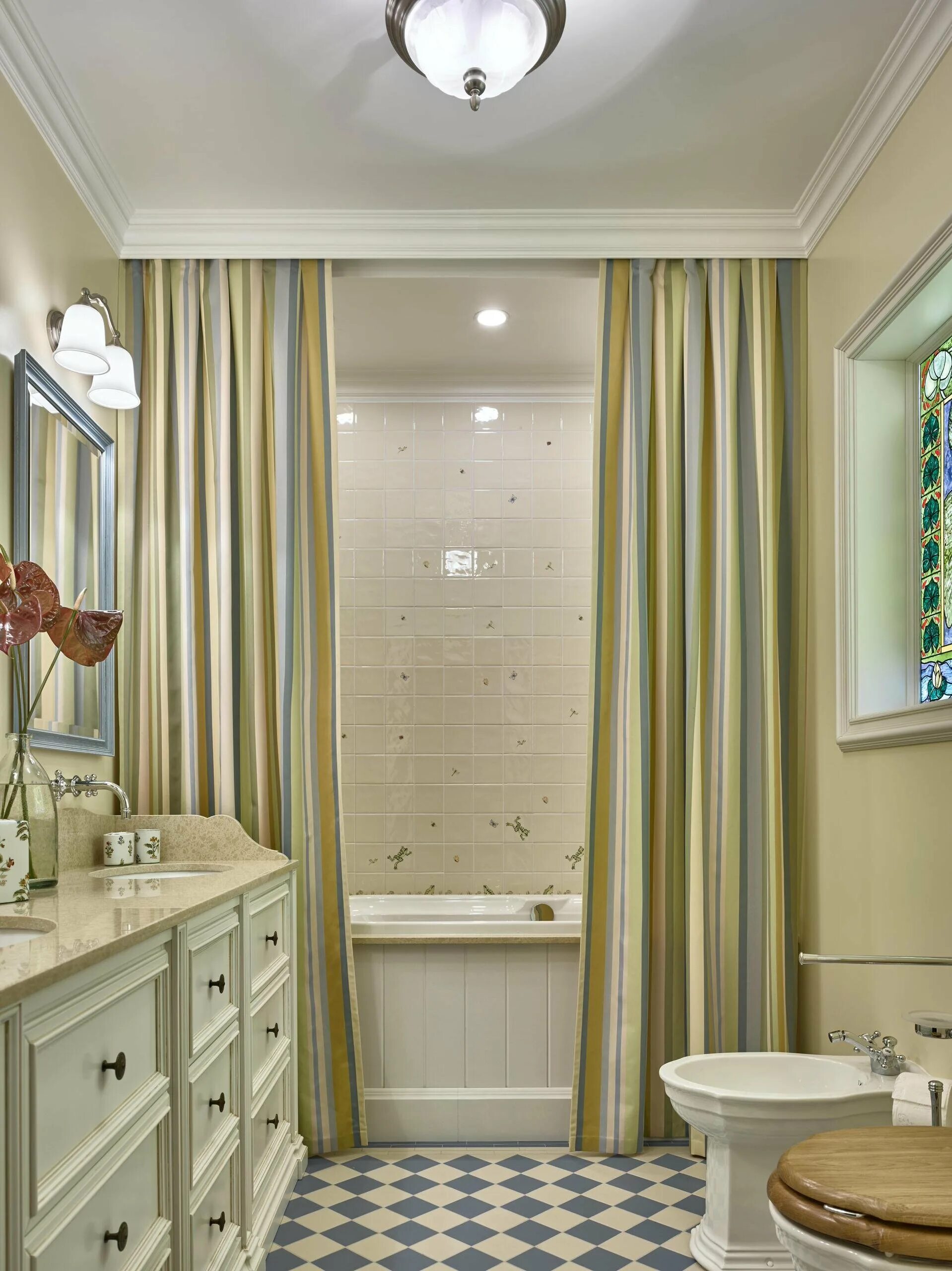 Штора для ванной. Элитные шторы для ванной. Стильные шторы в ванную комнату. Современные шторы для ванной. Шторка ванной фото