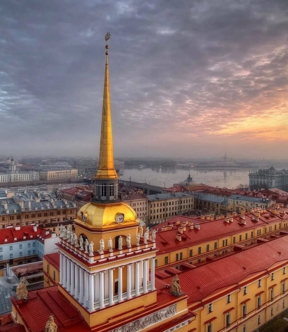 Шпиль в петербурге. Адмиралтейство в Санкт-Петербурге. Башня Адмиралтейства в Санкт-Петербурге. Питер шпиль Адмиралтейства. Адмиралтейство (г. Санкт-Петербург, 1823 год);.