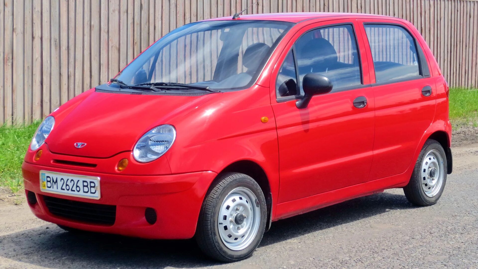 Daewoo Matiz красный. Matiz m100. Matiz (m100, m150). Daewoo Matiz красного цвета.