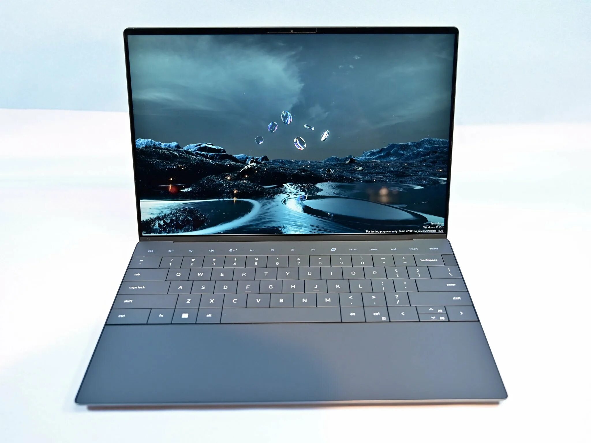 Dell xps 13 plus. Dell XPS 13. Dell XPS 13 2022. Dell XPS 14. Dell XPS 13 Plus купить.
