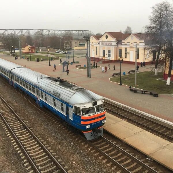 Электричка березина минск. Станция Светлогорск на Березине. Светлогорск на Березине. Светлогорск ЖД вокзал. Станция Светлогорск на Березине фото.