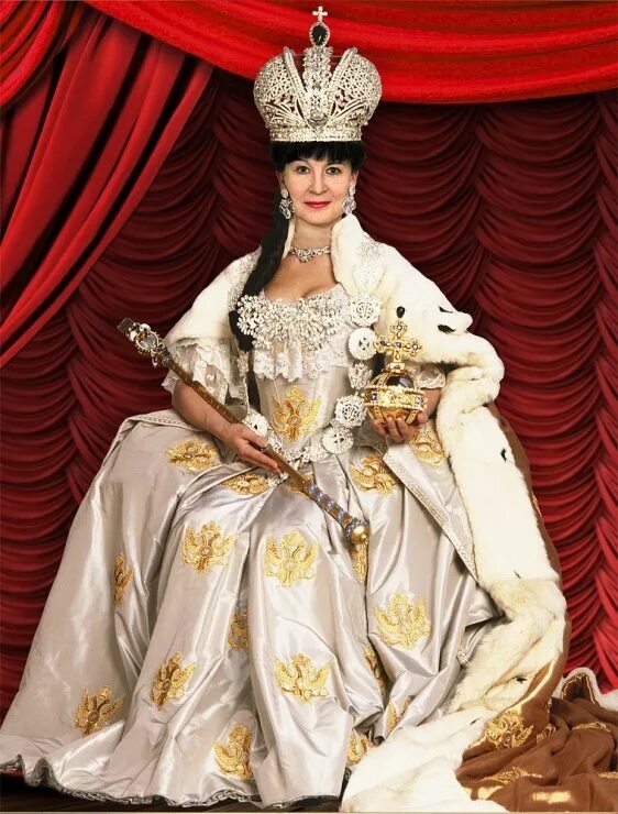 Королева картинки. Царица Королева Императрица. Королева на троне. Царица на троне. Императрица на троне.
