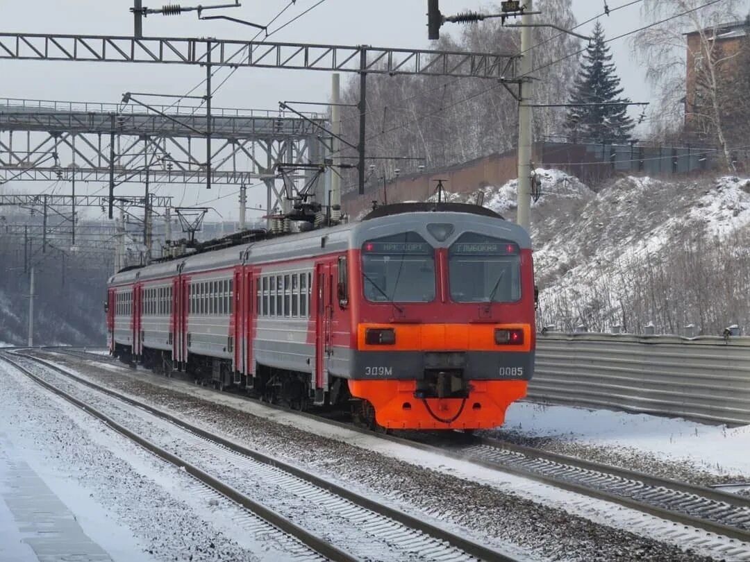 эд9м 0214. электричка иркутск слюдянка. эд9м иркутск. электропоезд эп3д в иркутске. электричка эд4м-0372 пушкино.