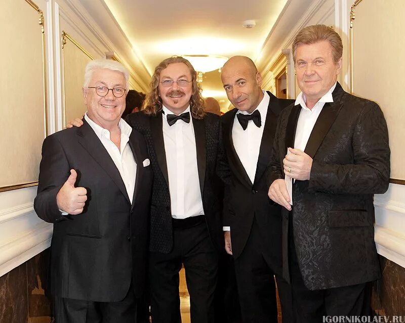 сколько лет лещенко и винокуру в 2023. лев лещенко и винокур друзья. дочь лещенко. юбилейный концерт льва лещенко 80 лет. друг льва лещенко.