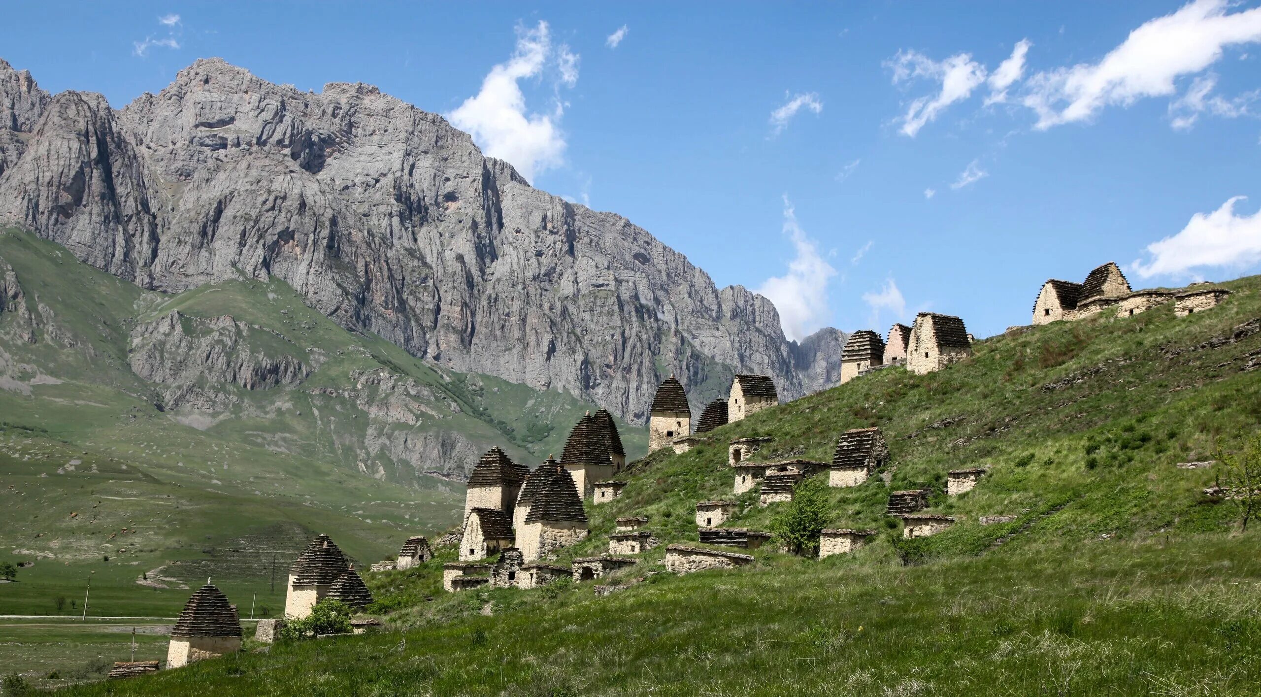 Село иран северная осетия. Ледник танацете северная осетия. Фиагдон хилак. Мизур горы. Северная осетия 2020.