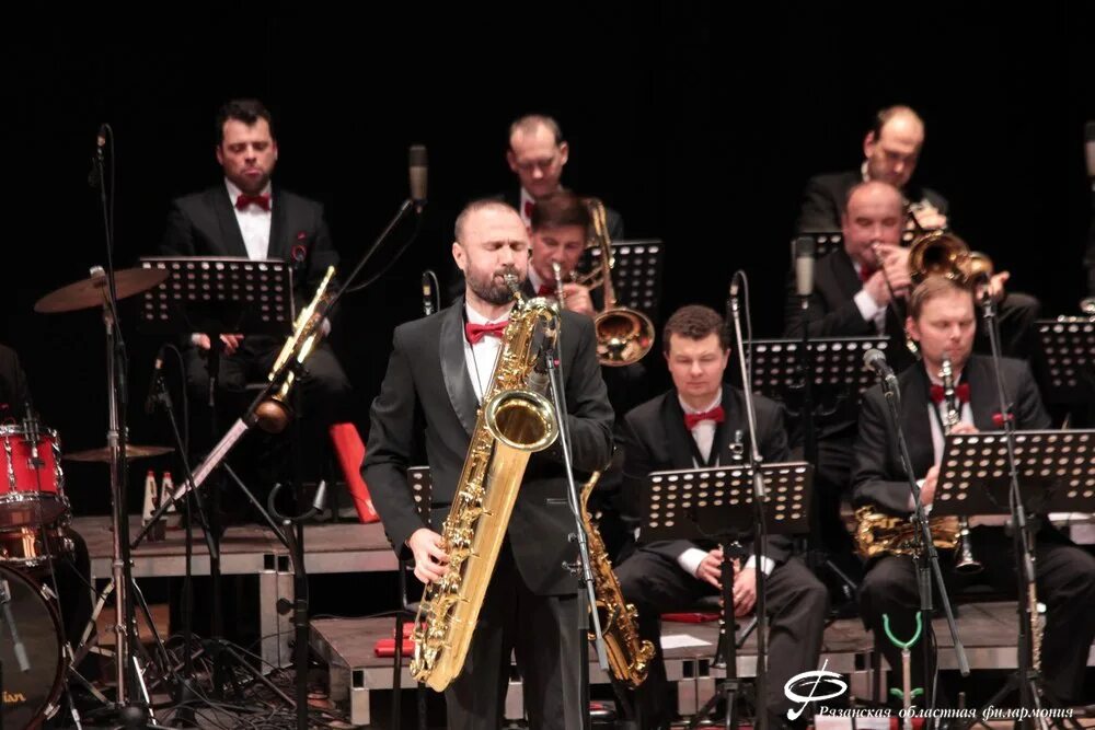 Блюз, симфоджаз". Сообщение о синфо джаз. Гершвин с оркестром. Рязанский губернаторский симфонический оркестр. Симфоджаз гершвин.