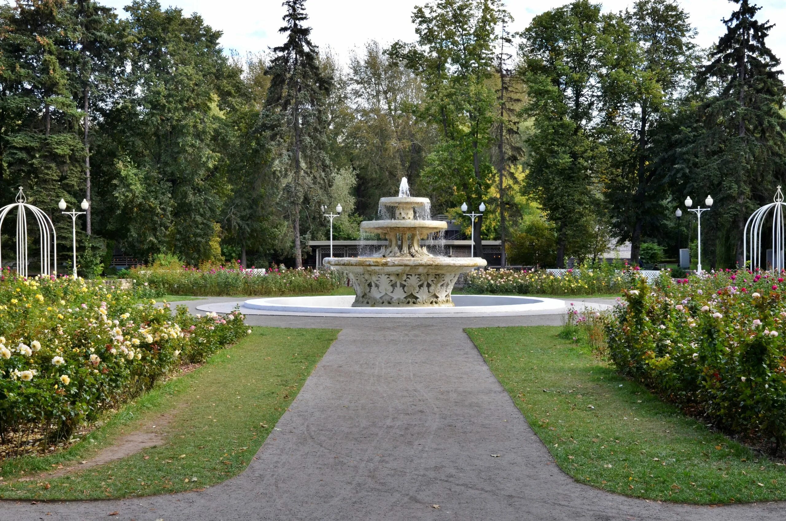 Парк Горького. Лесопарки Москвы. Парк Горького Москва. Центральный парк культуры и отдыха имени Бондина. Сайты парков россии