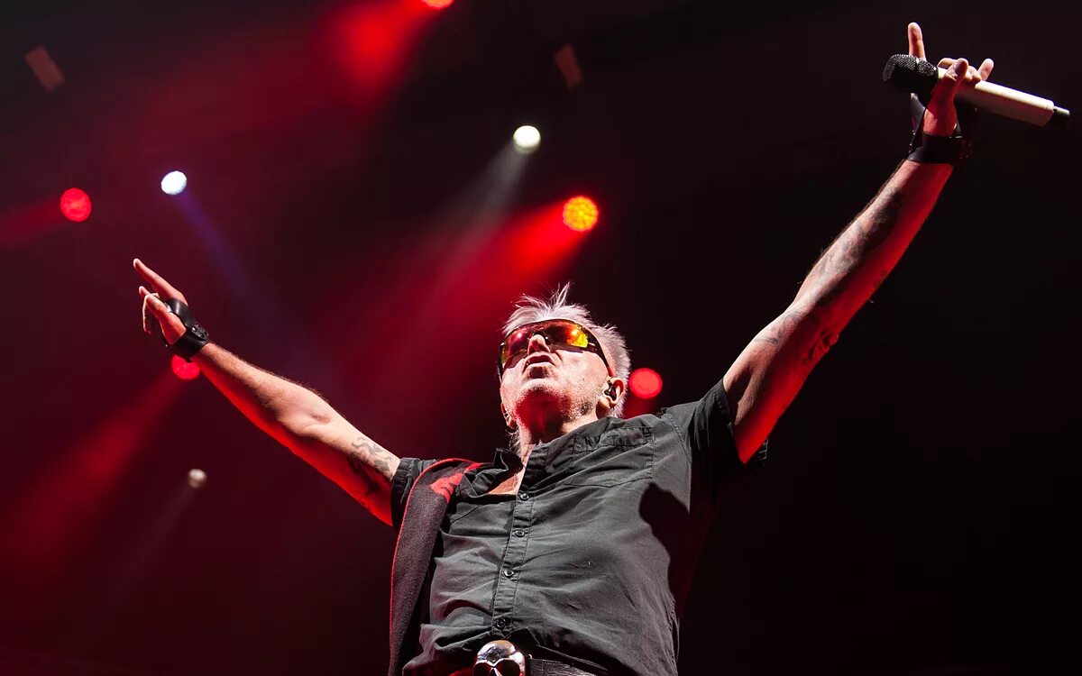 фамилия группы алиса. группа алиса 2001 год. группа алиса 1986. фамилия группы алиса. группа алиса 2001.