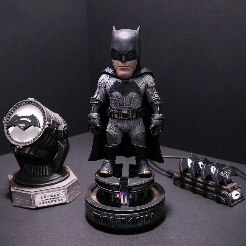 Batman Mezco 3д модель. Бэтмен фигурка коллекционная 3d принтер. 3d печать фигурки Batman Metal. Модель Бэтмена для 3d принтера. Модель бэтмена