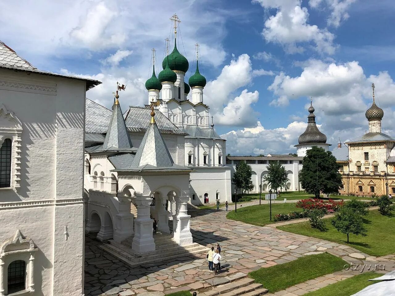 Факты о городе ростове великом. Ростов Великий Ростовский Борисоглебский монастырь. Борисоглебский монастырь в Ростове Великом. Ростов Великий Кремль. Достопримечательности Ростова Великого Ростовский Кремль.