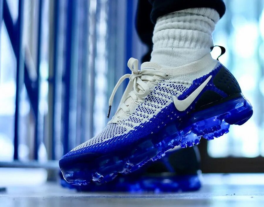 Nike vapormax flyknit. Nike air vapormax. nike vapormax flyknit 2025. nike vapormax premier flyknit.