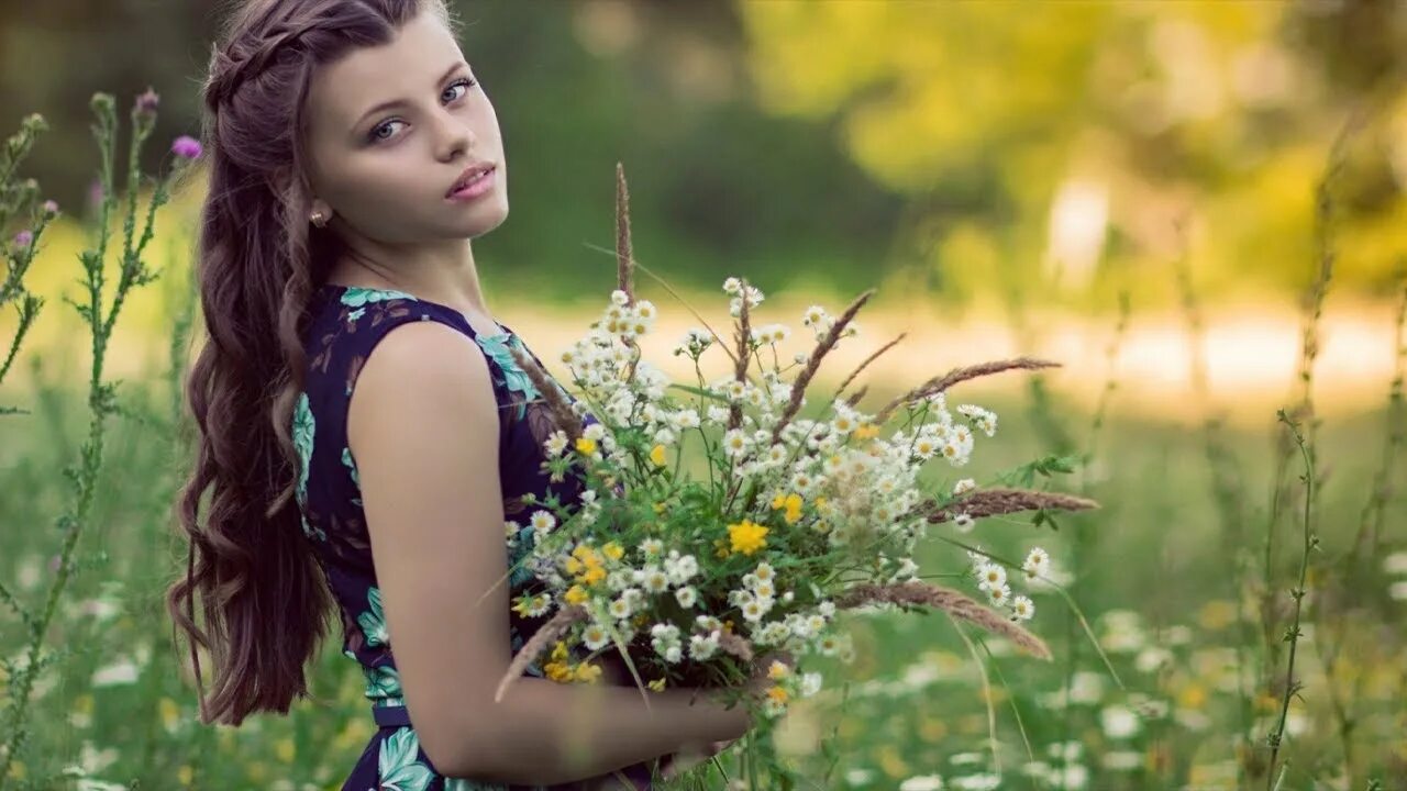 Wallpaper : women, blonde, flowers, field, green, Person, child, flower, plant, 