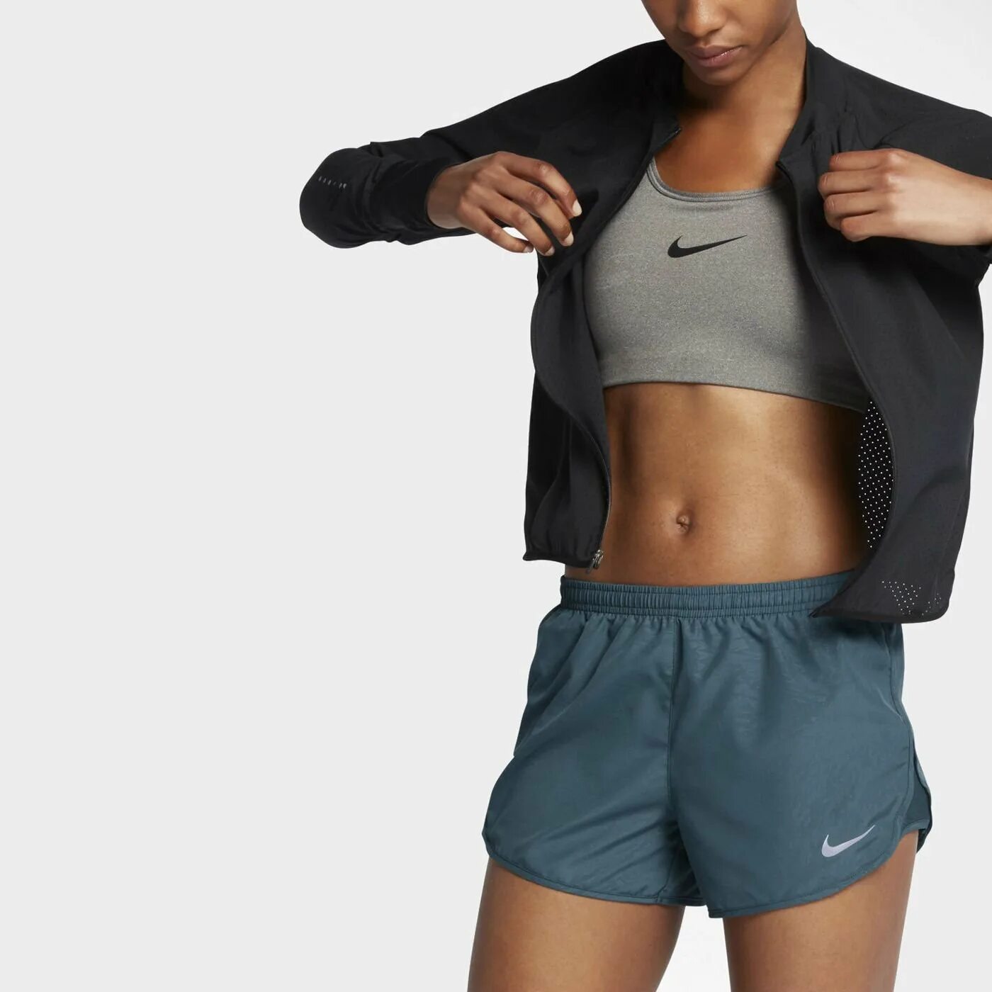 Nike Dri Fit шорты для бега. Спортивные шорты найк женские 2023. Шорты найк tiempo. Найк Dri Fit костюм для бега.