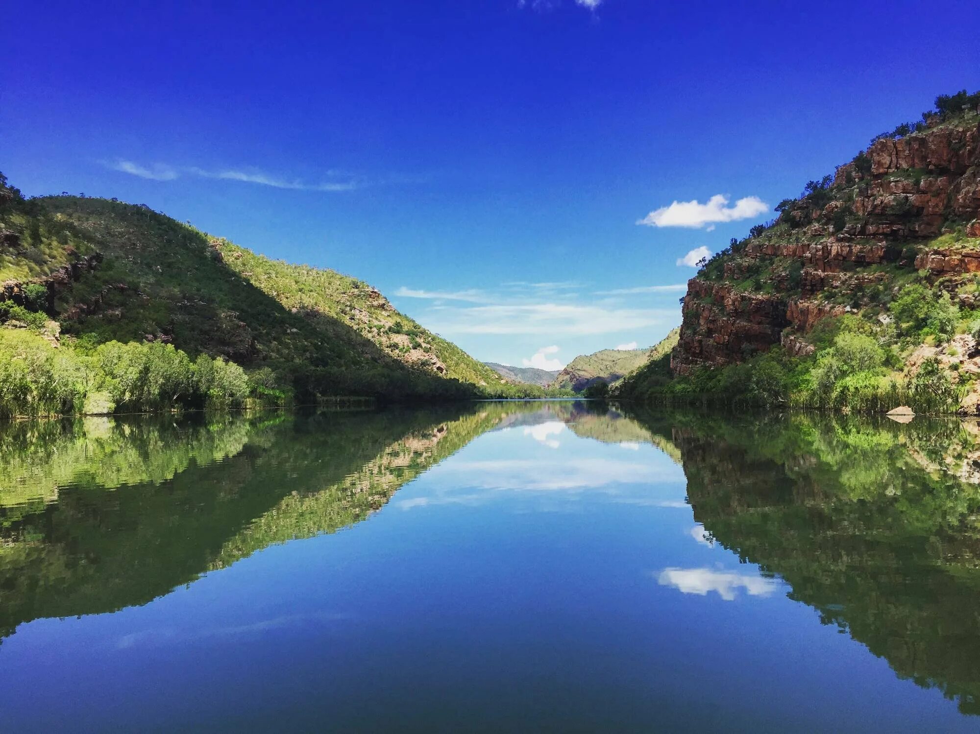 Реки на планете земля. Реке j. River picture. Река Дейли.