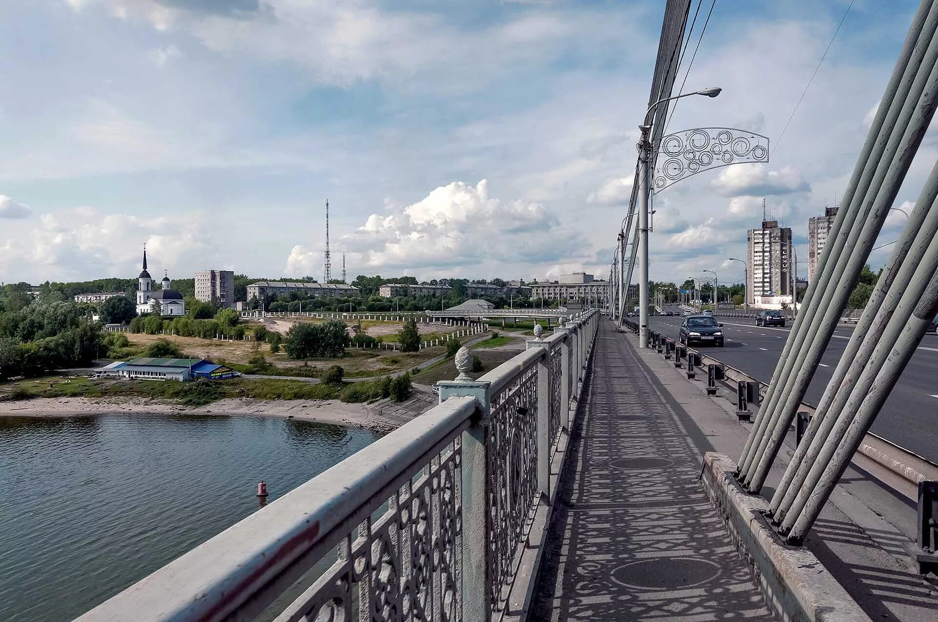 Трасса сергиев посад череповец. Под череповец. Космонавта беляева череповец. Вантовый мост череповец. Город череповец мост.