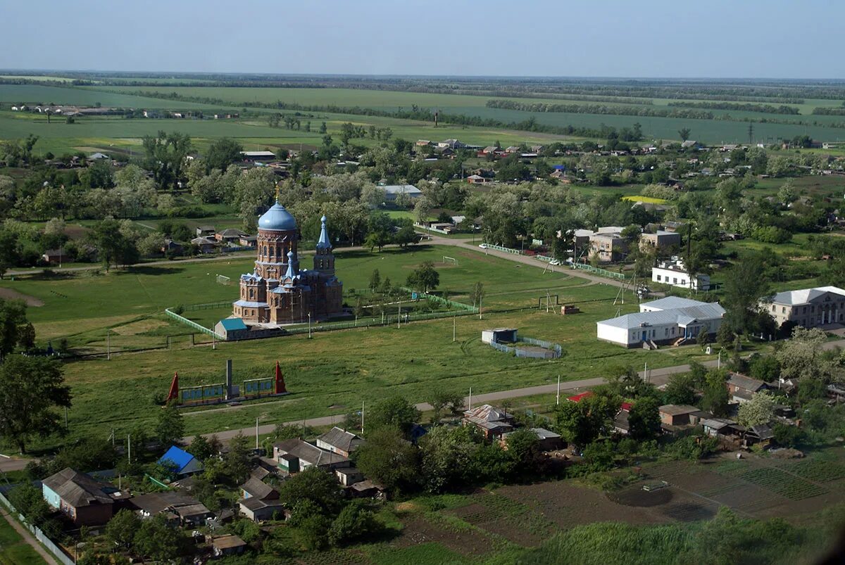 Станица Новоивановская Краснодарский край. Храм в станице Новоивановской Краснодарского края. Станица Новоивановская Новопокровского района. Станица Новоивановская Новопокровского района Краснодарского края.