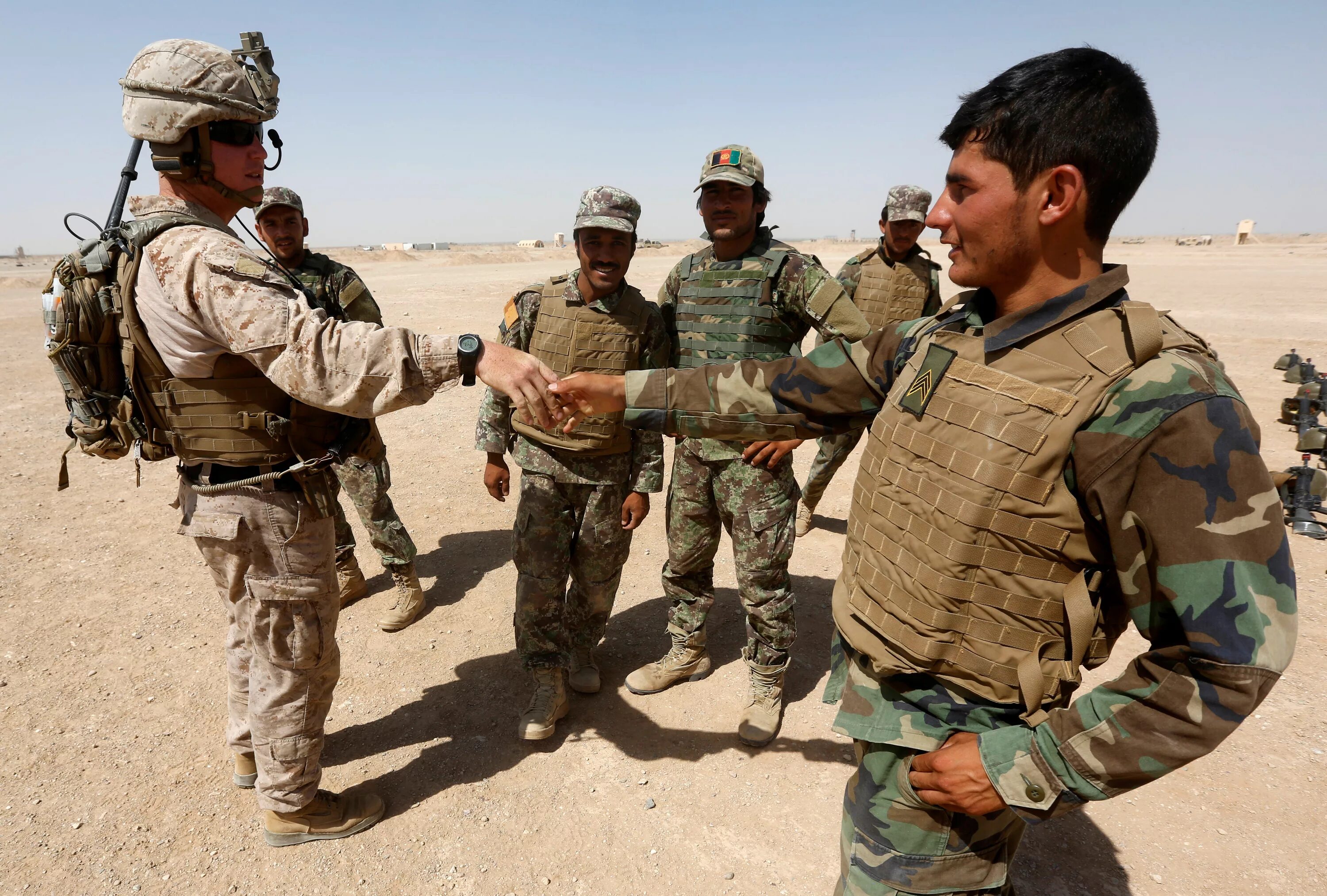 Солдат армии США В Афганистане. Американские войска в Афганистане. Армия США В Афганистане 2001. Американцы в Афганистане 2001.