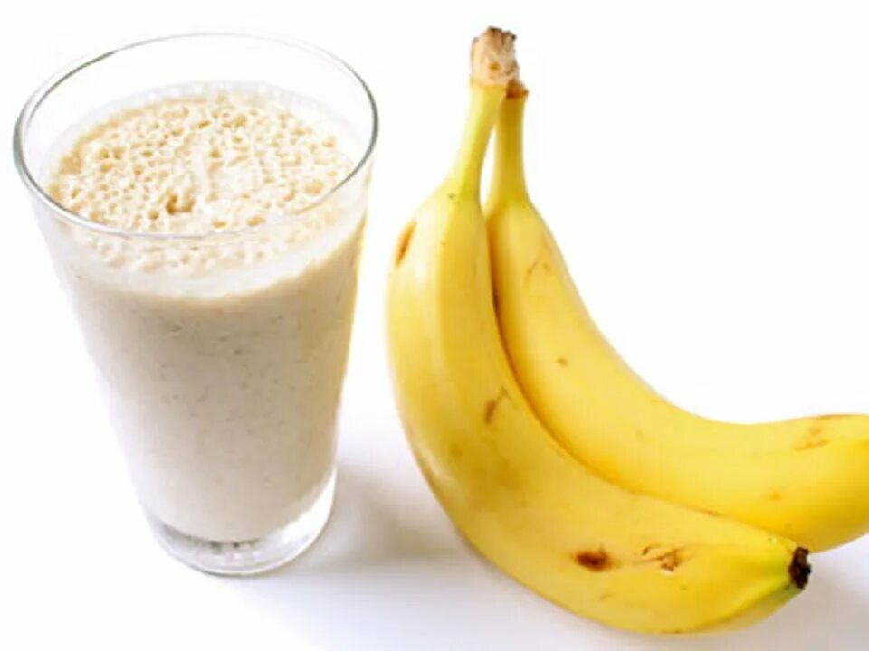 Банановый смузи с молоком. Drunk banana. Drunk banana. Молоко с бананом. Drunk banana.