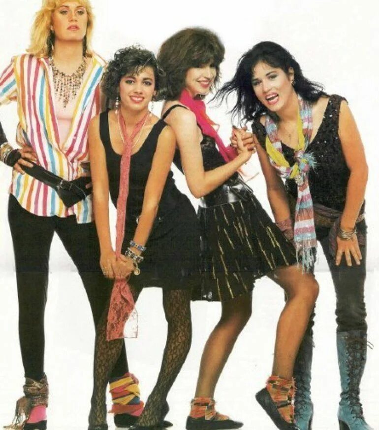 Зарубежная эстрада 80 90 годов. The Bangles. Бэнглз группа. The Bangles фото группы. Bangles 1982.