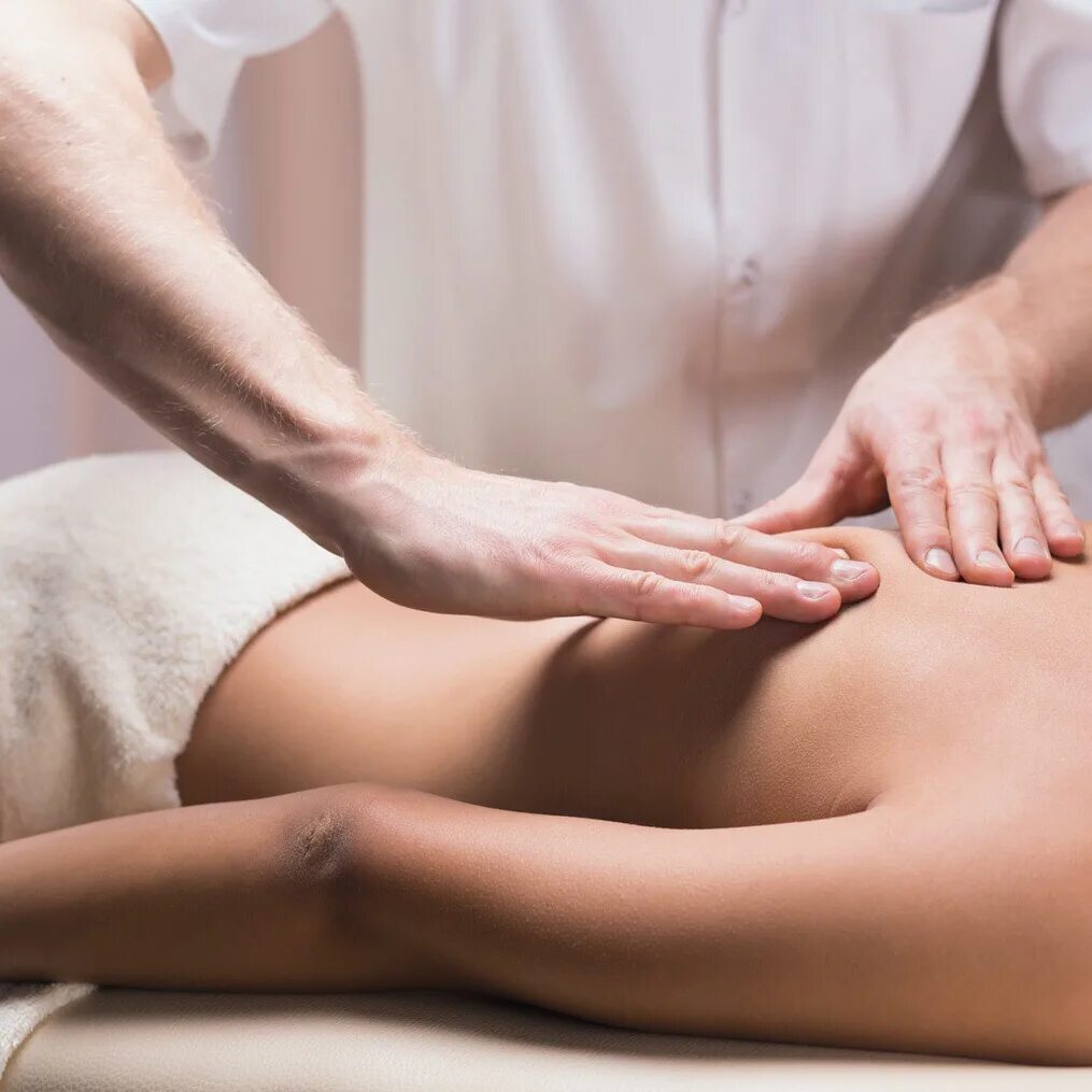 Massage session. Лечебный массаж. Классический массаж. Медицинский массаж. Общий массаж тела.