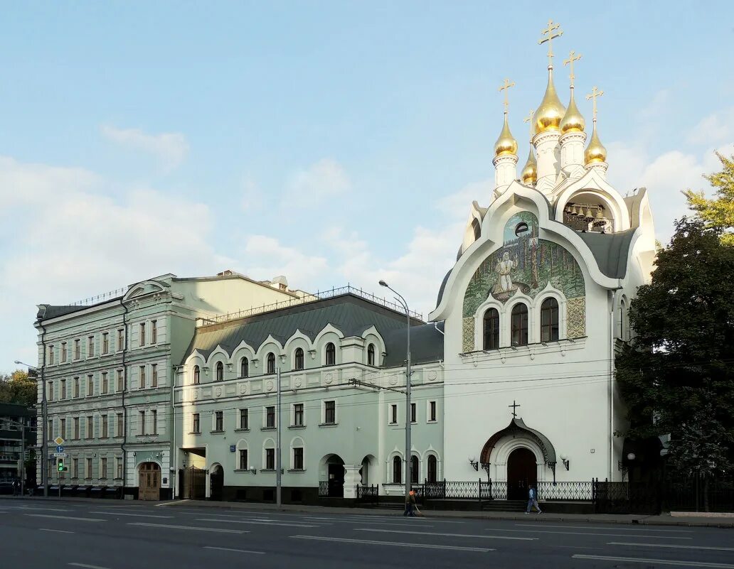 Подворье серафимо дивеевского. Серафимо Дивеевское подворье в Москве. Подворье Троицкого Серафимо-Дивеевского монастыря, Москва. Подворье Дивеевского монастыря в Москве. Патриаршее подворье Дивеевского монастыря.