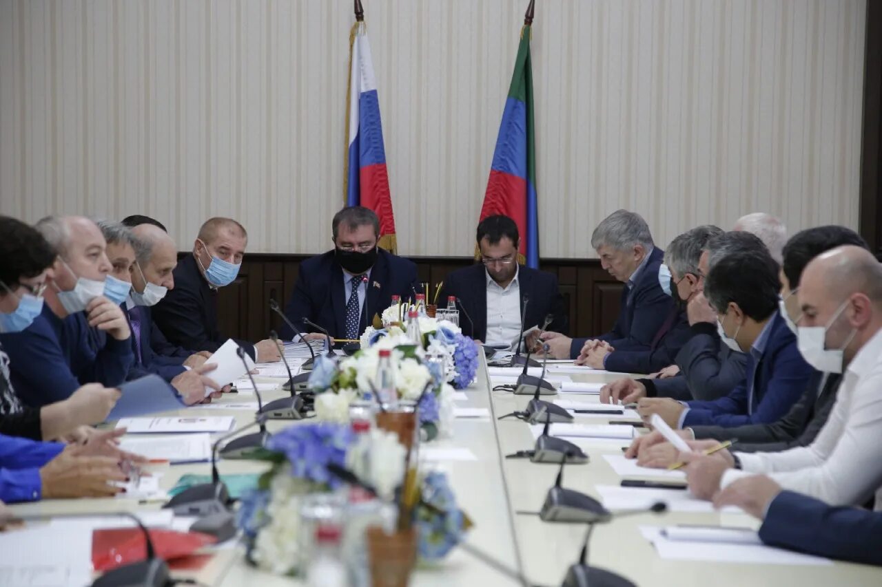 дербентский депутат. дербент. сайт собрания депутатов дербента. депутаты дербента. депутаты дербента.