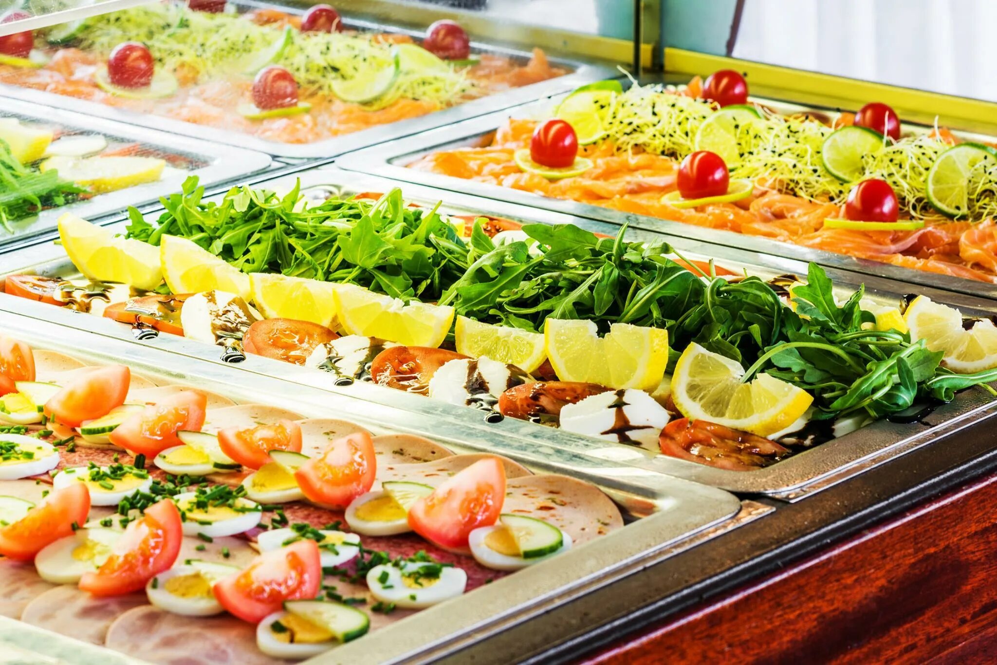 Ассортимент столовой. Столовая общественного питания. Столовая. Ассортимент продукции ресторана. Столовая.