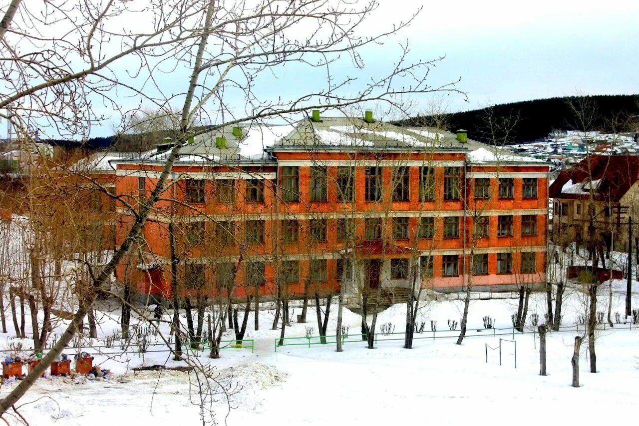 краснотурьинск свердловская область. 15 школа город краснотурьинск. краснотурьинск свердловская область школа номер 28. школа 15 краснотурьинск. школа 10 краснотурьинск.