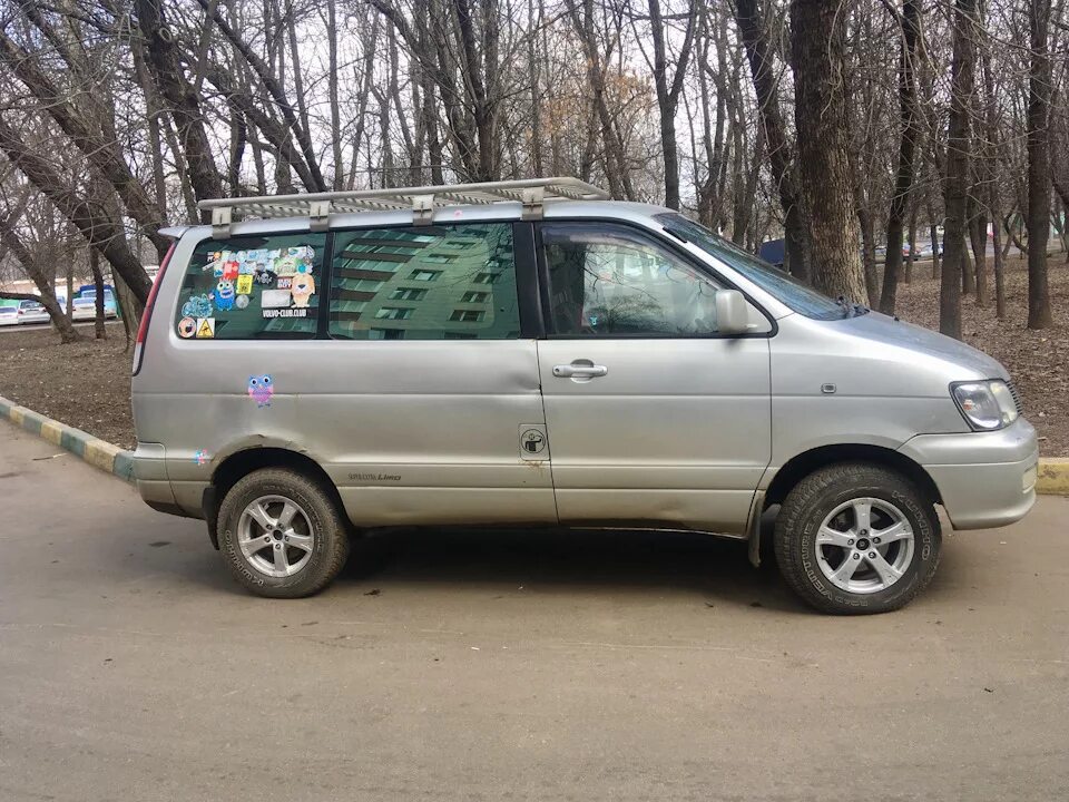 Тойота Таун айс Ноах 4wd. Toyota Town Ace Noah 205|75|15. Toyota Town Ace Noah колеса. Toyota Town Ace 4wd.