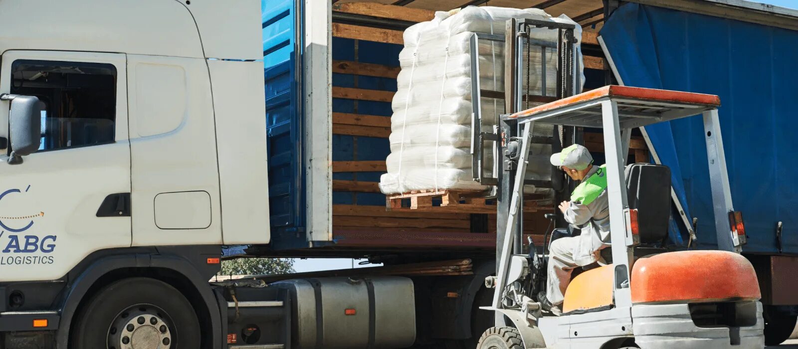 Loading service. Loading service