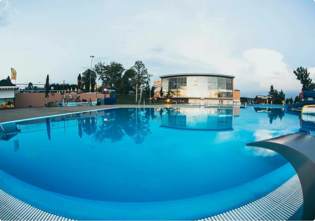 жемчужина кавказа термальные источники. бассейны кчр. поселок кавказский термальные источники жемчужина кавказа. жемчужина кавказа карачаево черкессия термоисточники. бассейны кчр.