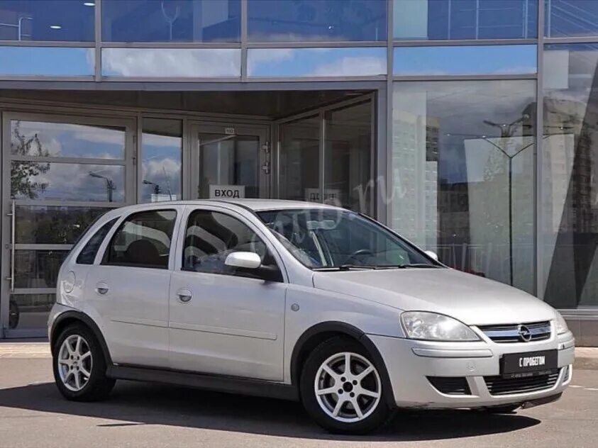 Opel corsa 2004. Опель Корса 2004 года. Серебристый Опель Корса 2004. Опель Корса ц 2004 года.