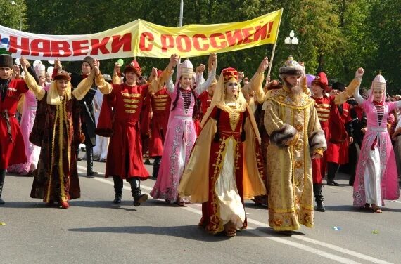 Первый в республике национальный. Кабардино балкарцы народ. Обычаи, традиции. Нальчик кабардинцы. Национальные праздники кабардинцев.