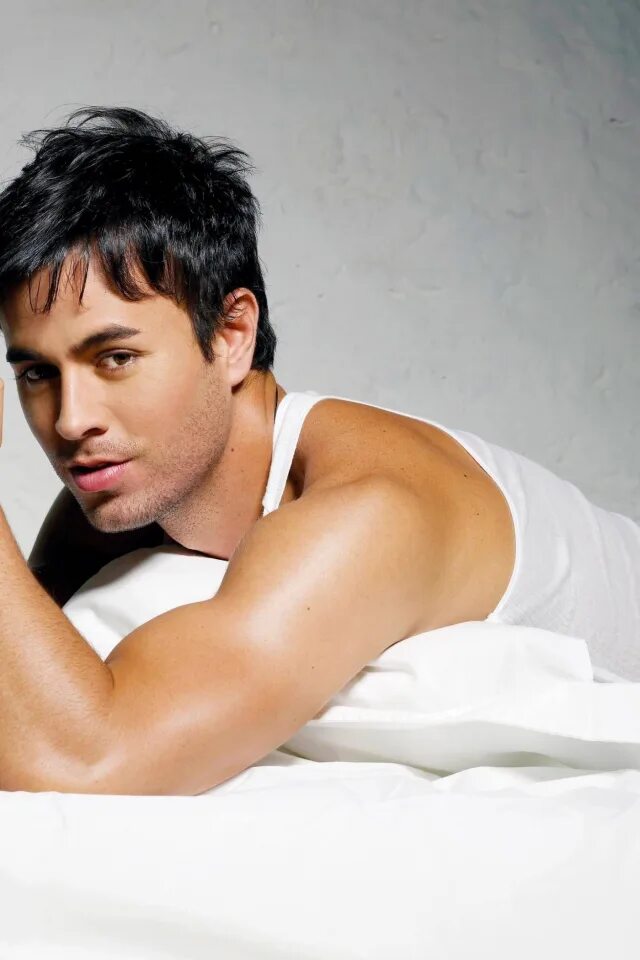 Портгас ди эйс шляпа. Король пиратов голд роджер. Эйс ван пис. Зоро ван пис. Рюо ван пис.