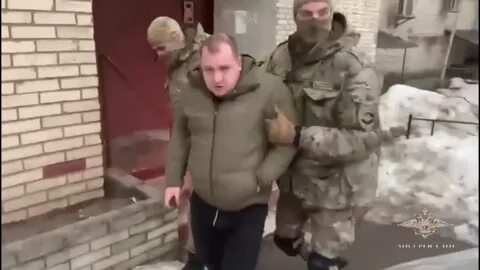 Трое спб