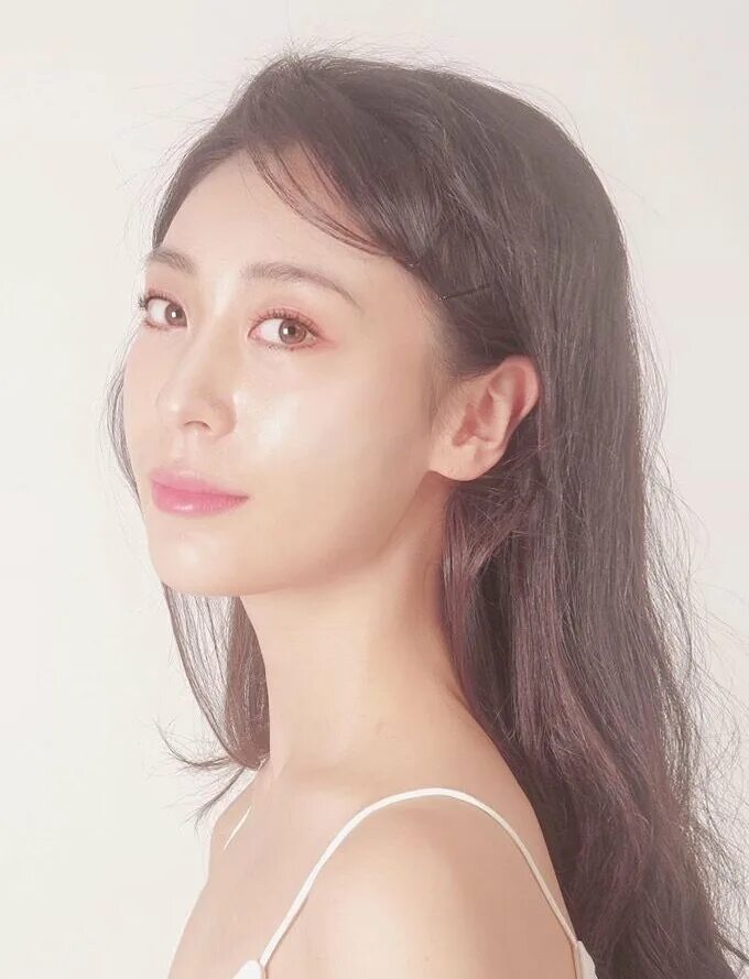 пак мин ён (park min young). чо джу. пак сохам. чон джи ён актер. N room корея.