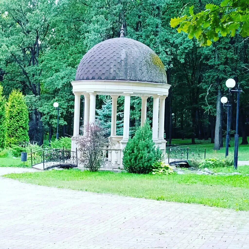 Парк маршалково в строителе. Парк маршалково в строителе белгородской области. Строитель яковлевский район маршалково. Маршалково парк в г строитель. Город строитель белгородская область парк маршалково.