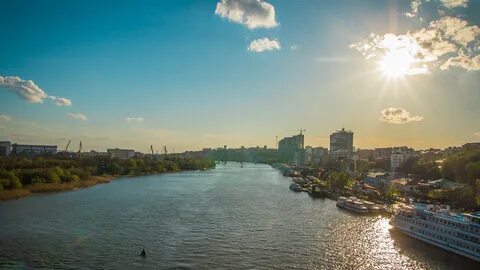 Город ростов стоит на реке