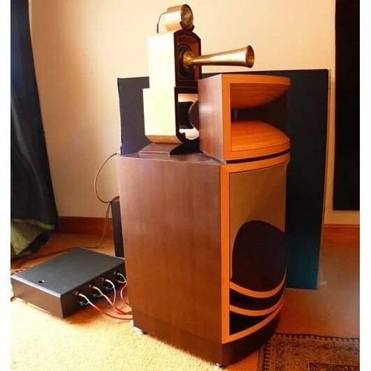 Living voice vox olympian. Ливинг войс вокс олимпиан. Рупорная акустика vox. Living voice olympian. Living voice vox olympian; wilson audio wamm.