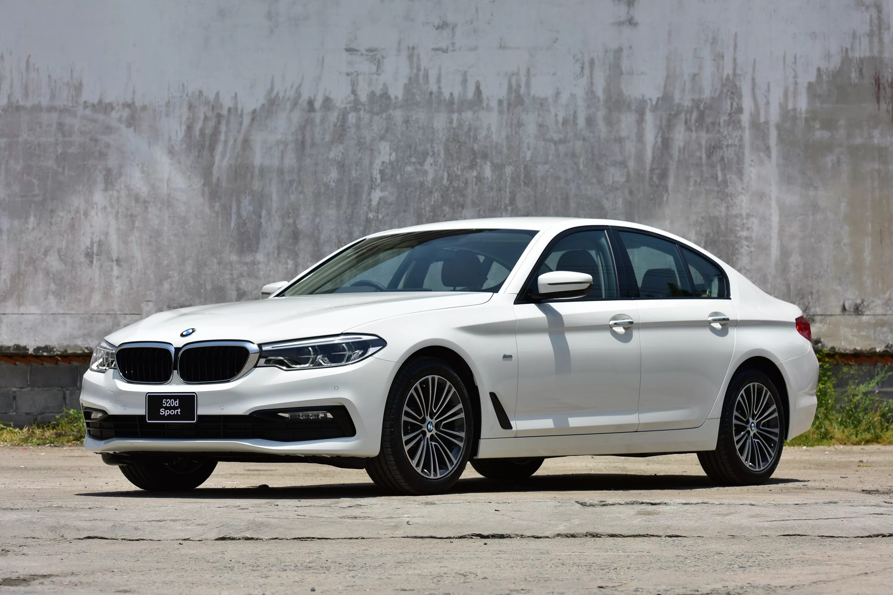 Бмв дизель полный привод. BMW m5 520i. БМВ 520 D. BMW 520d. БМВ 520 дизель 2021.