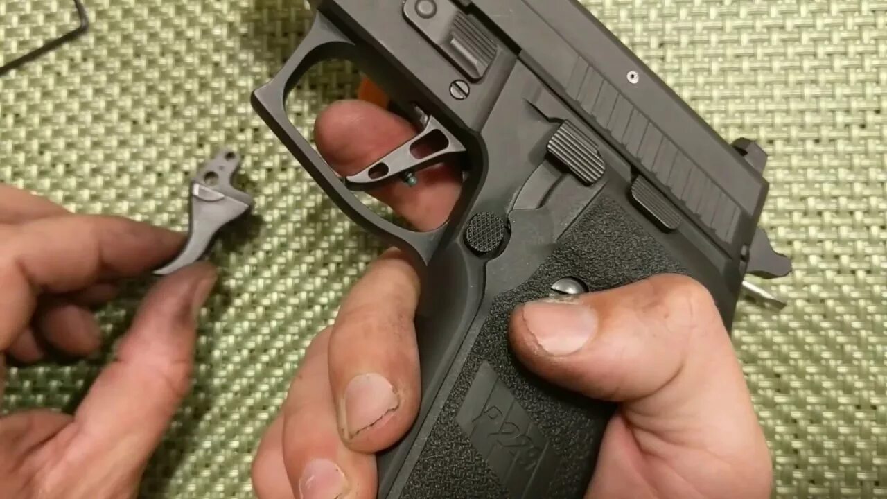 Trigger job. Курок sig sauer p226. sig p226 спусковой крючок. sig p226 trigger upgrade. sig sauer p226 затворная задержка.
