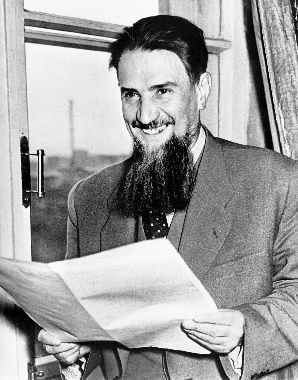 Игорь васильевич курчатов (1903–1960). Игорь васильевич курчатов физик. ). Академик курчатов. Игорь василевич курчатова.