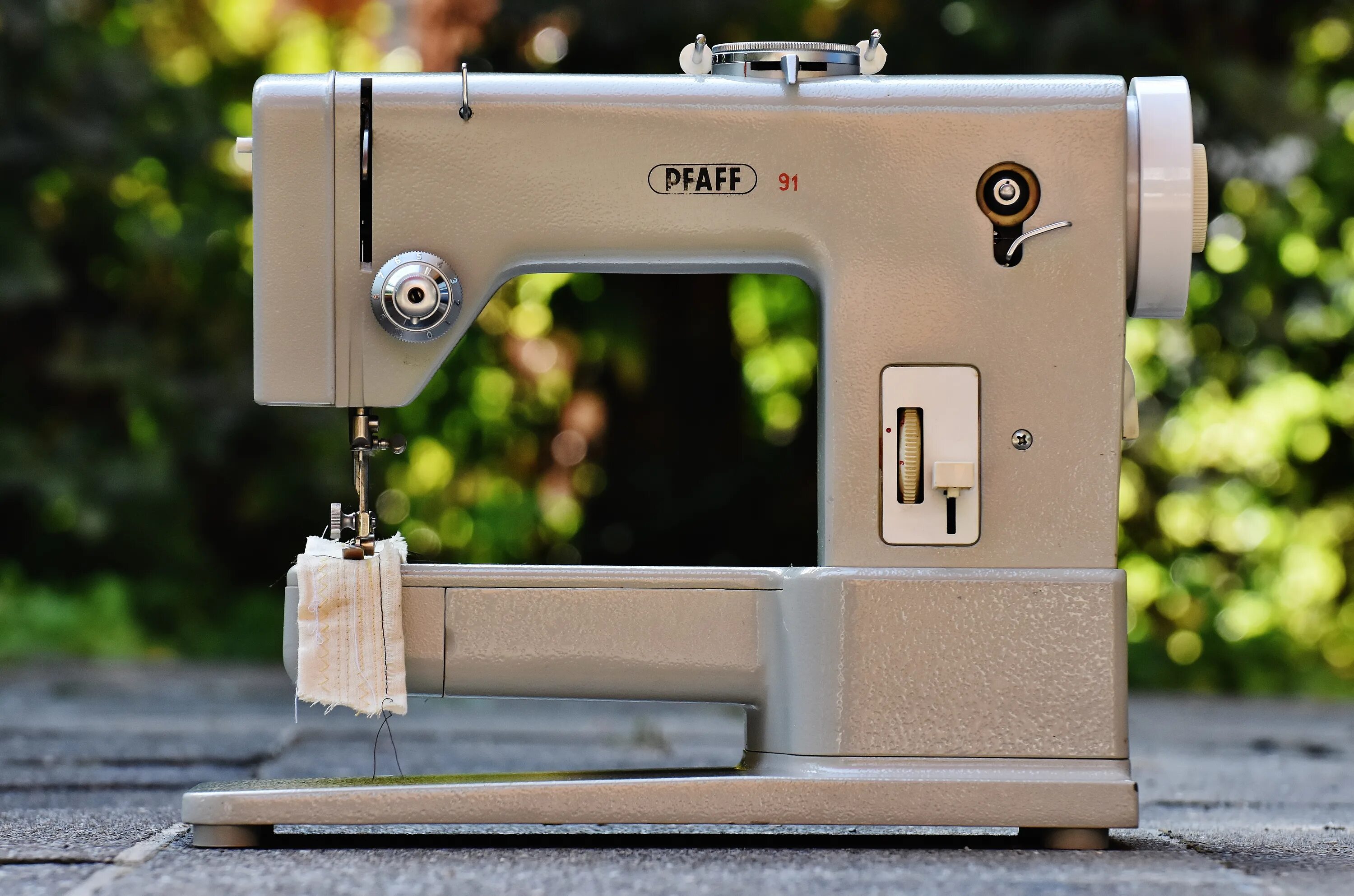 Пфафф Швейные машинки. Пфафф швейная машинка Sewing Machine. Pfaff Швейные машины. Швейная машинка сверху