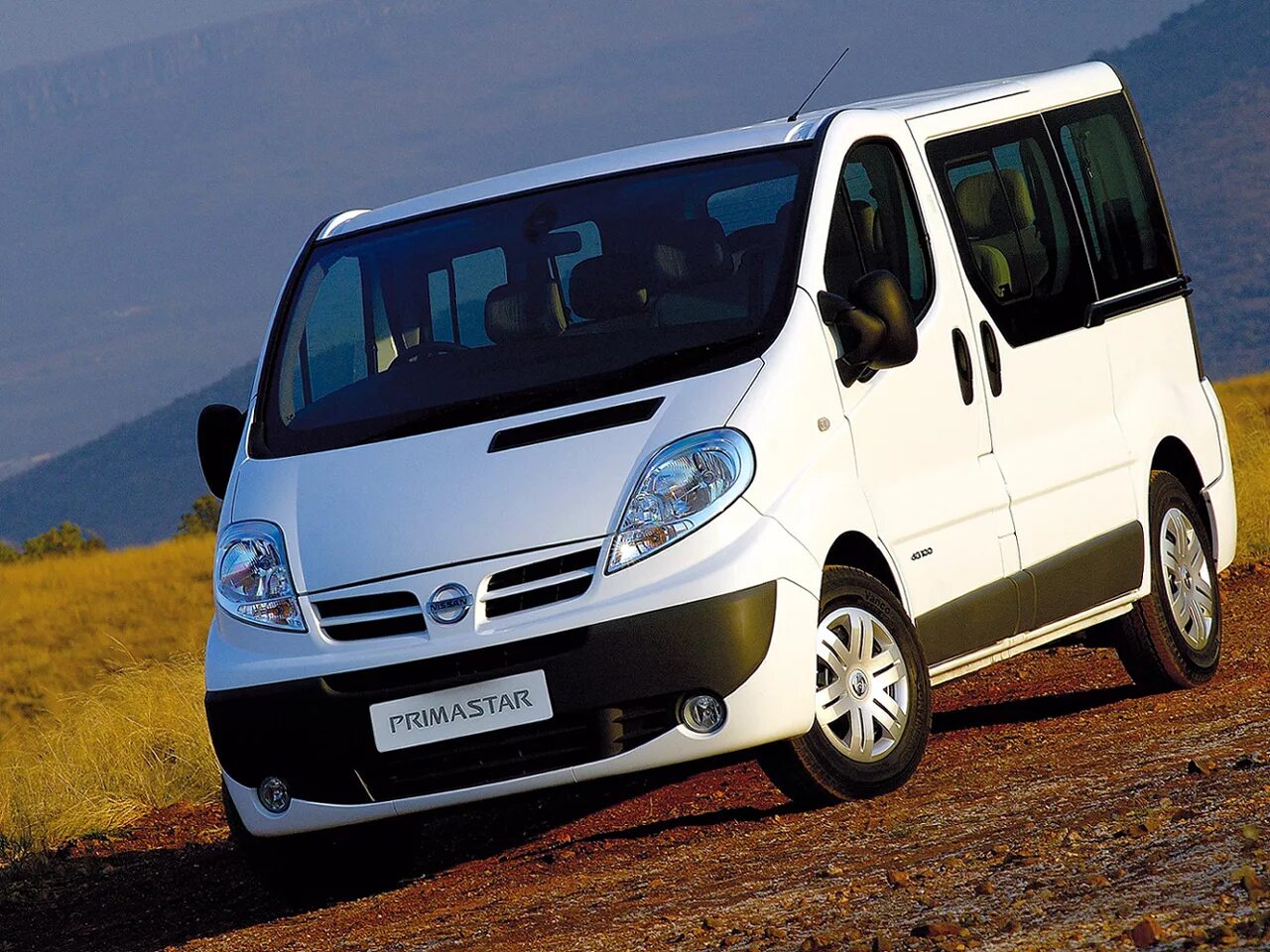 Трафик 1.6. Nissan Primastar. Микроавтобус Ниссан Примастар. Nissan Primastar 2007. Opel Vivaro Nissan Primastar.