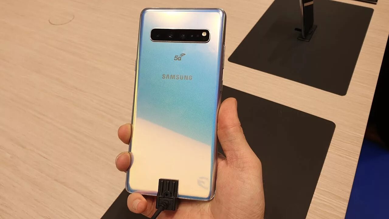 Samsung s9 5g. Samsung galaxy s10 5g. самсунг s10 plus 5g. samsung galaxy 10 плюс 5 g. 4 kamerali samsung.