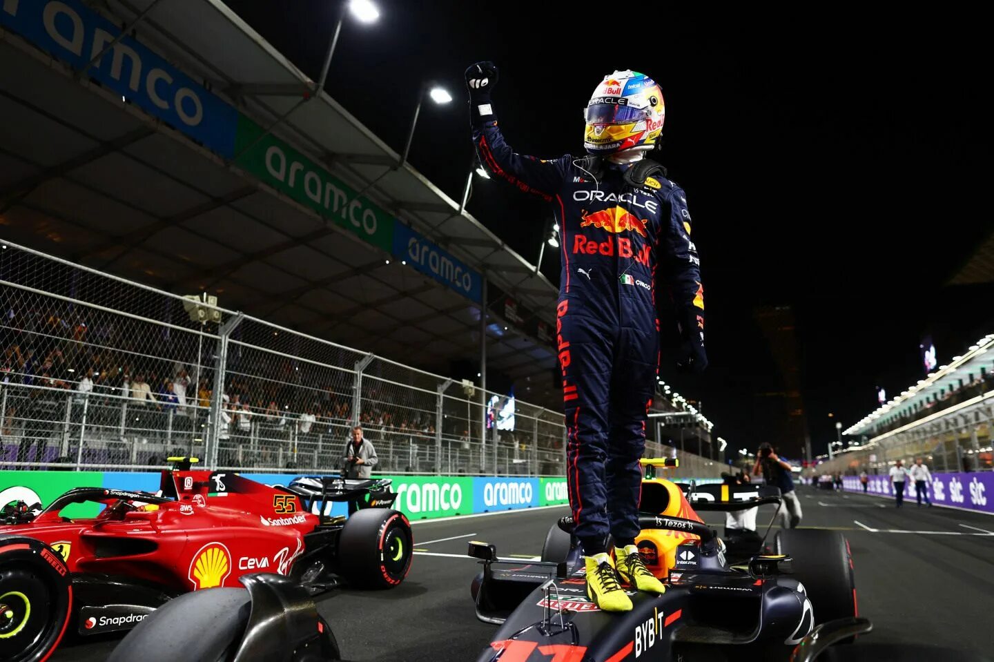 Гран при формула 1 2025. Red bull f1 2025 jeddah. гран-при саудовской аравии. f1 2025 jeddah. шарль леклерк гонщик 2025.
