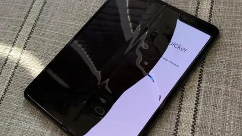 Внутренний экран fold 3